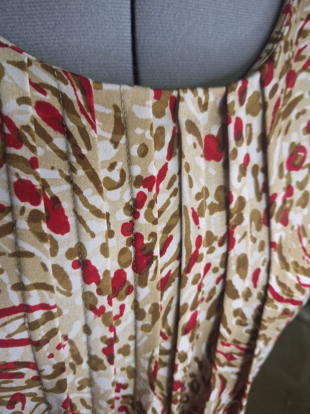Calvin Klein Pleated Blouse in Red, Tan & Cream                     Size Small